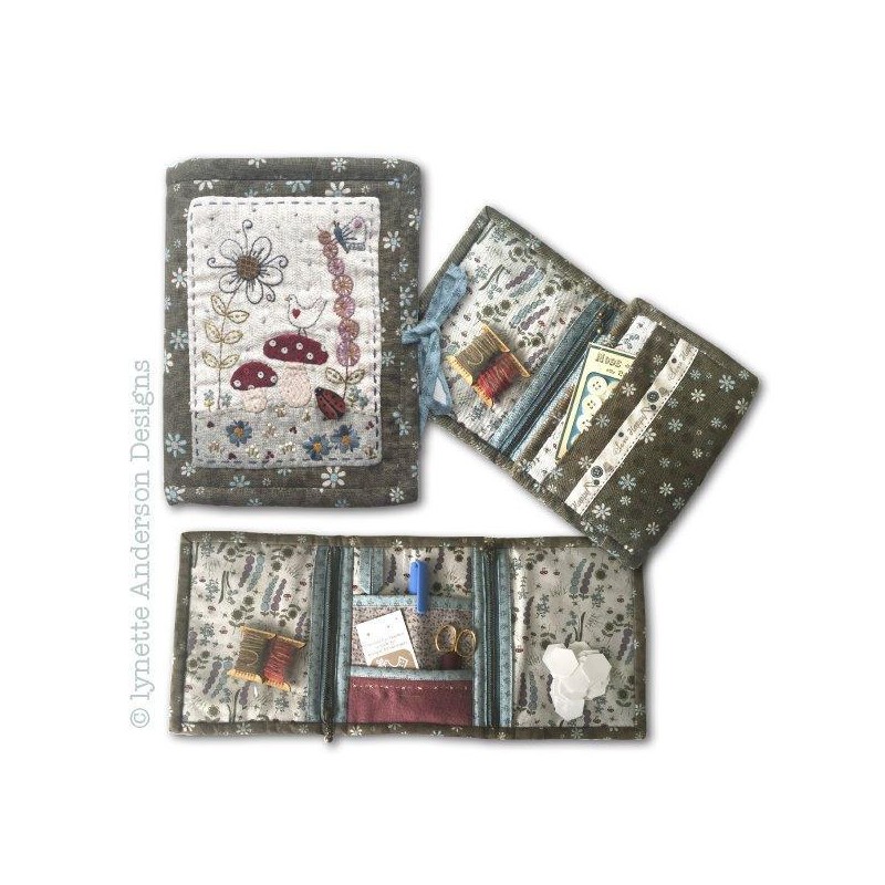 Mushroom Corner Tri-fold Organiser - Porta Accessori a 3 Falde Lynette Anderson Designs - 1