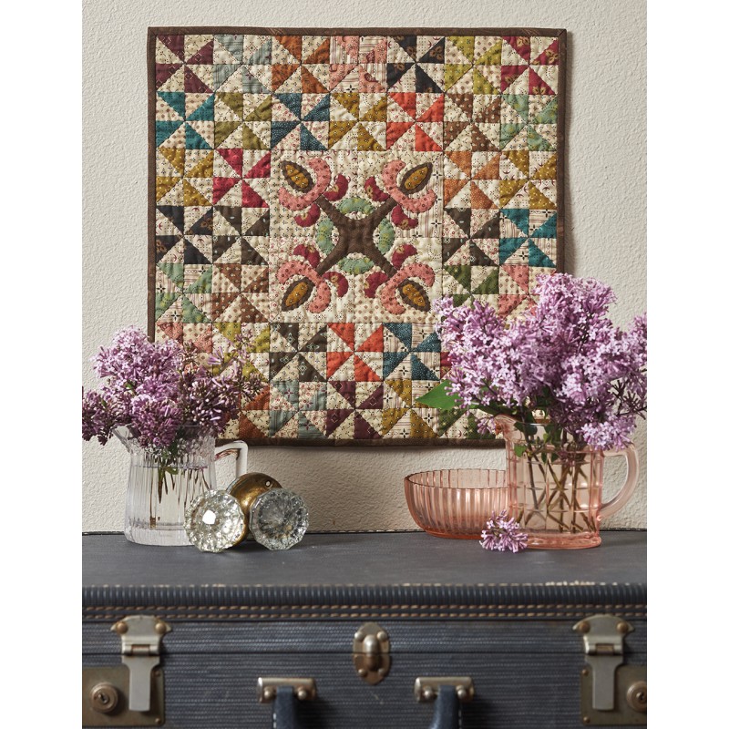 Simple Whatnots II - A Second Helping of Satisfyingly Scrappy Quilts - by Kim Diehl Martingale - 9