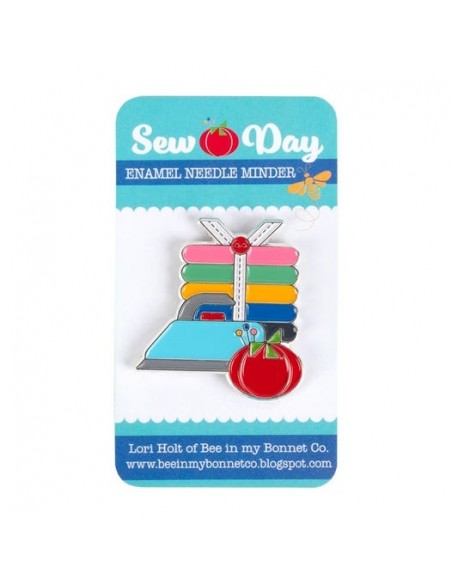 It's Sew Emma, Calamita Sew Day Enamel Needle Minder Lori Holt of Bee in my Bonnet Co. It's Sew Emma - 2