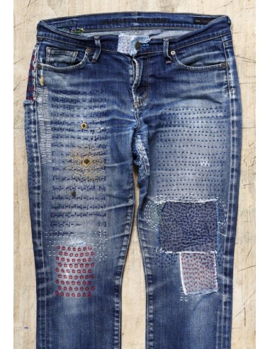 The Mending Directory, Over 50 Modern Stitch Patterns for Visible Repairs by Erin Eggenburg Search Press - 4