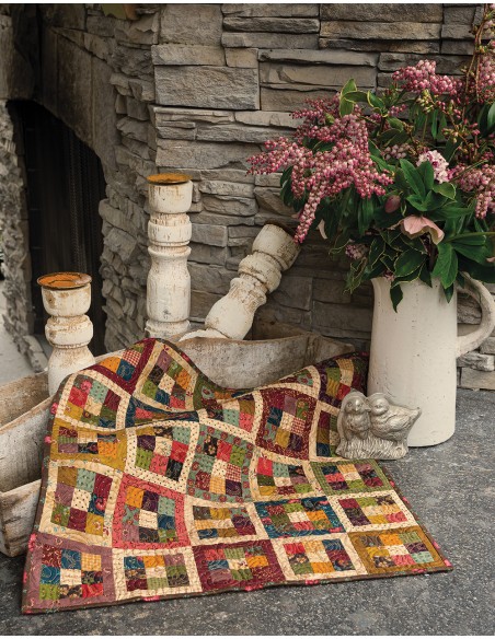 Simple Whatnots III - A Third Serving of Satisfyingly Scrappy Quilts by Kim Diehl Martingale - 9