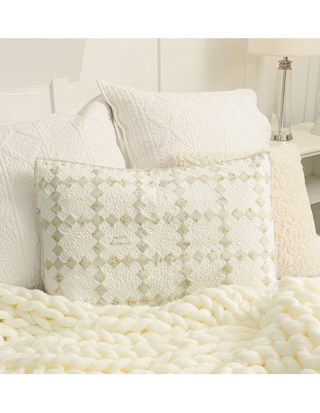 Moda All-Stars - Soft Spot - 17 Quilted Pillows and Comfy Cushions Martingale - 9