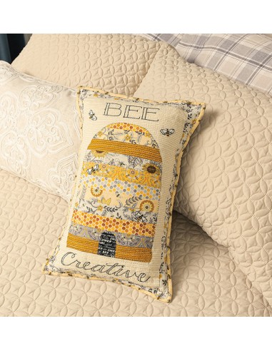 Moda All-Stars - Soft Spot - 17 Quilted Pillows and Comfy Cushions Martingale - 11