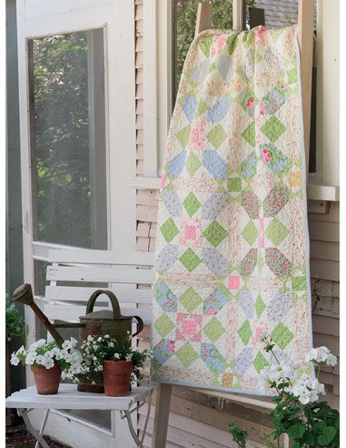Acorn Cottage - Quilts with Simple & Sophisticated Style by Brenda Riddle Martingale - 10