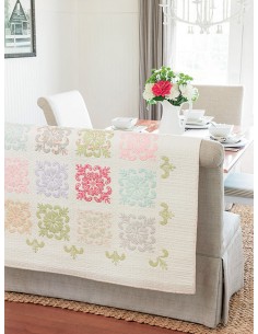 Acorn Cottage - Quilts with Simple & Sophisticated Style by Brenda Riddle Martingale - 1 2