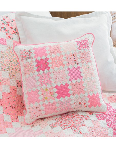 Perfectly Pretty Patchwork Classic Quilts, Pillows, Pincushions & More by Kristyne Czepuryk Martingale - 3