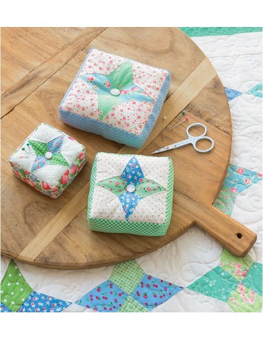 Perfectly Pretty Patchwork Classic Quilts, Pillows, Pincushions & More by Kristyne Czepuryk Martingale - 7