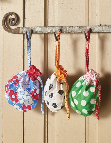 It Takes Two! - Quick & Easy Patterns for 2 Fat Quarters by Barbara Groves, Mary Jacobson Martingale - 3