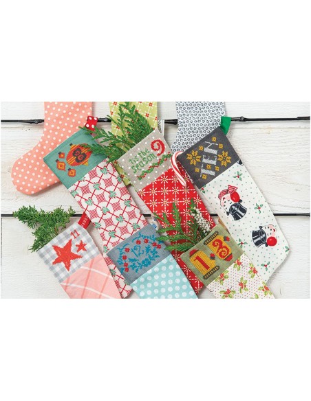 Cross-Stitch Christmas Countdown - 24 Mini Stockings by Susan Ache Martingale - 3