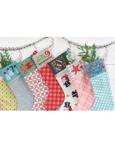 Cross-Stitch Christmas Countdown - 24 Mini Stockings by Susan Ache Martingale - 5