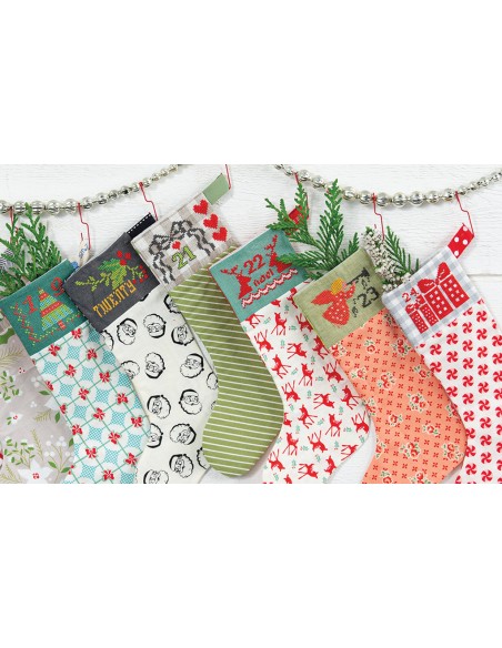 Cross-Stitch Christmas Countdown - 24 Mini Stockings by Susan Ache Martingale - 6
