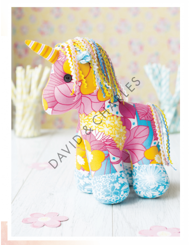 Melly & Me: Supercute Sewing, 20 easy sewing patterns for soft toys and accessories by Melanie McNeice Search Press - 7
