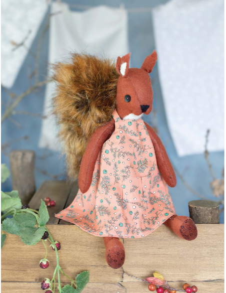 Luna Lapin Making New Friends - Sewing patterns from Luna's little world by Sarah Peel David & Charles - 5
